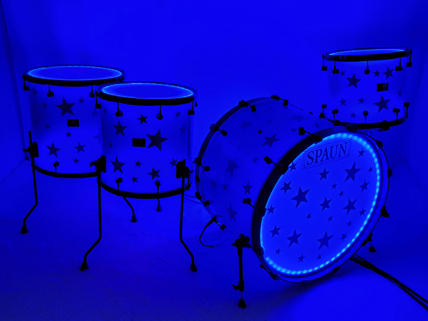LED 4pc-Smoke with Silver Stars