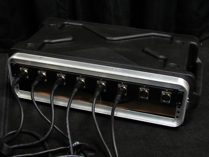 8-output control rack